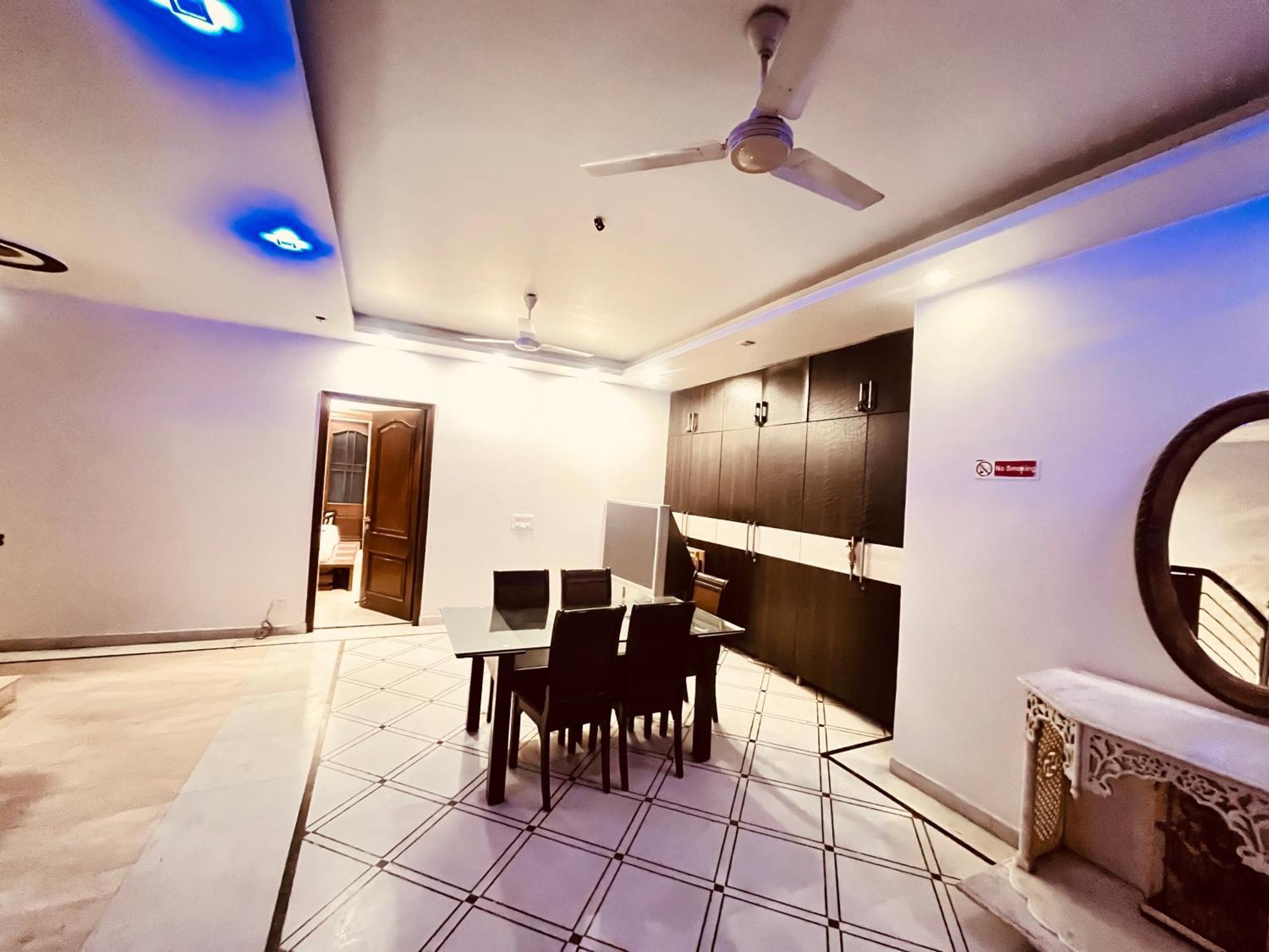 South Inn - Green Park Near Hauz Khas South Delhi New Delhi Exteriör bild
